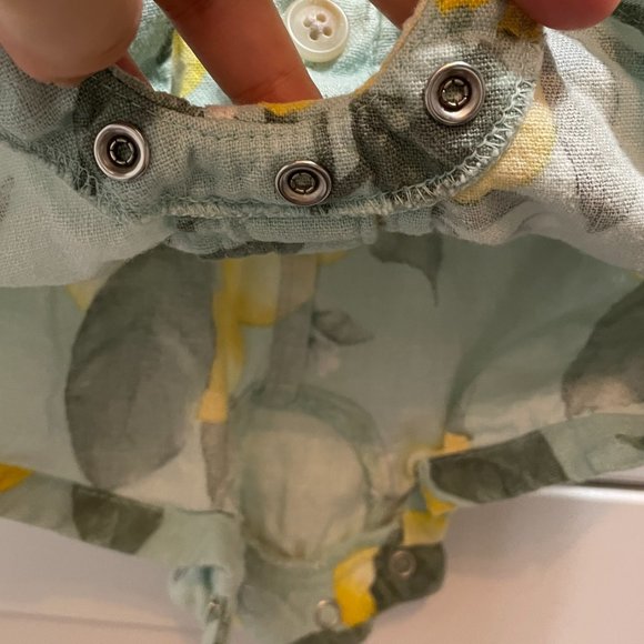 Old Navy Printed Short-Sleeve Linen-Blend Utility Romper for Baby 12-18M - Picture 6 of 6